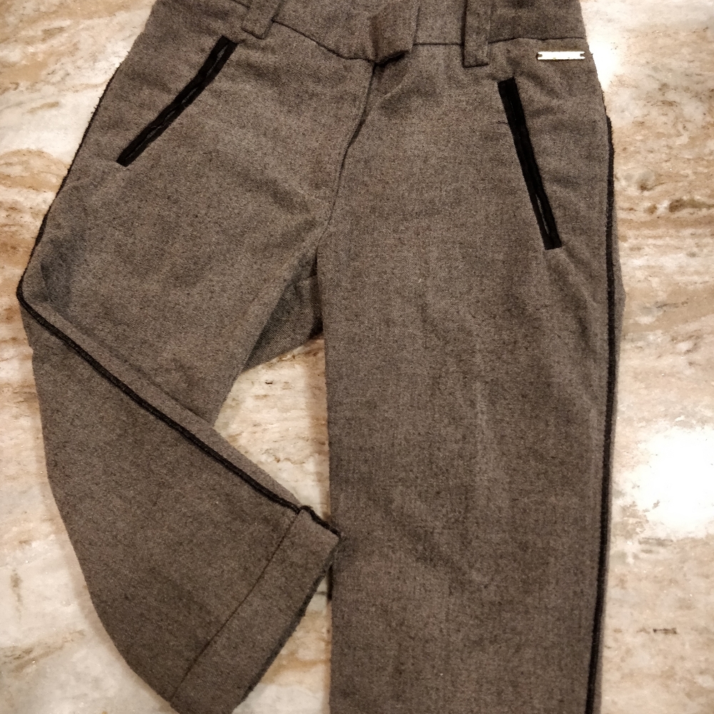 Elegant pants size 3-4 ( warm) GUC 🥳